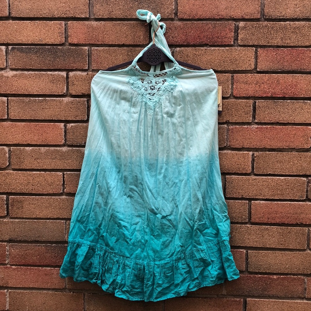 New!! Beautiful Swim Suit Cover Up.